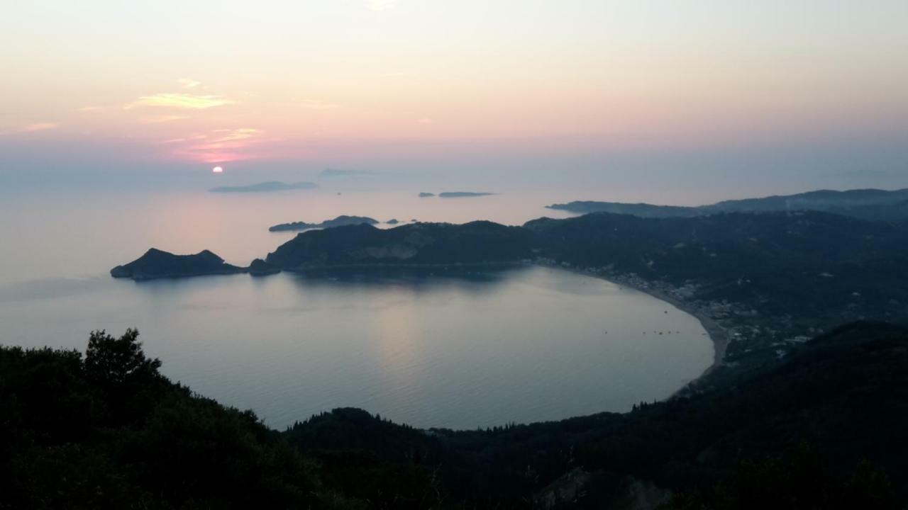 Archontiko Kourkoulos Makrádes Exteriér fotografie